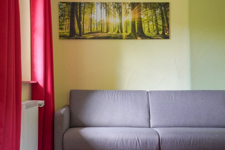 Room 8 of 43