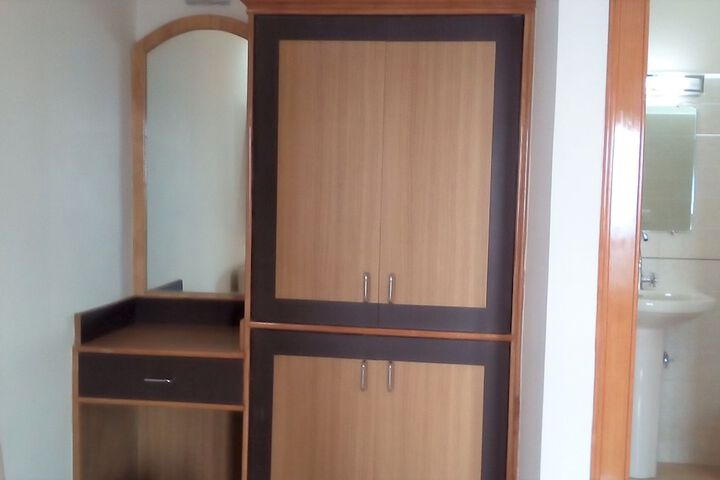 Room 64 of 120