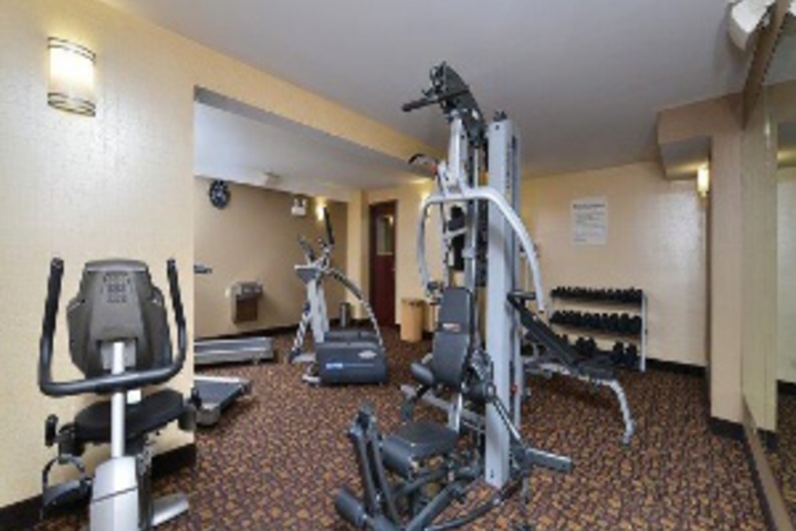 Does Holiday Inn Have a Gym: Fitness Amenities Unveiled