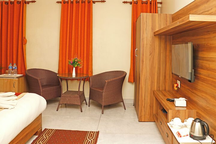Room 83 of 119