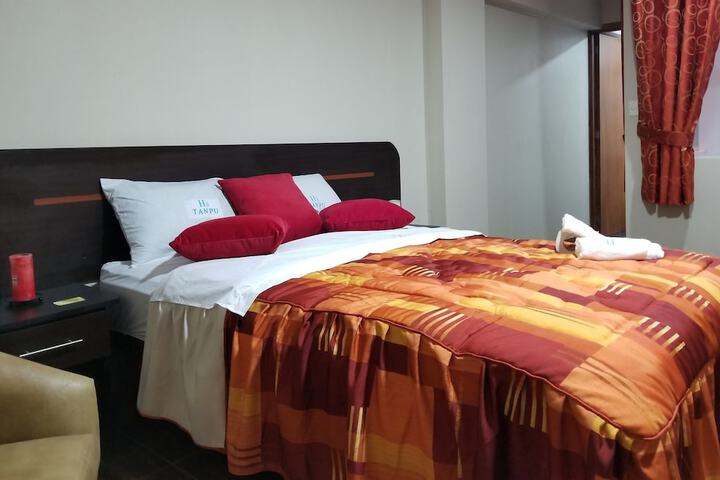 Room 9 of 37