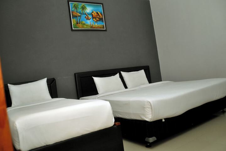 Room 3 of 15