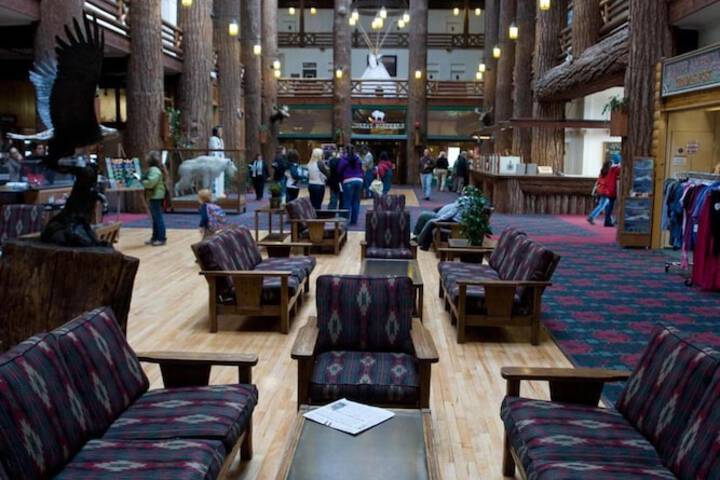 Banquet hall