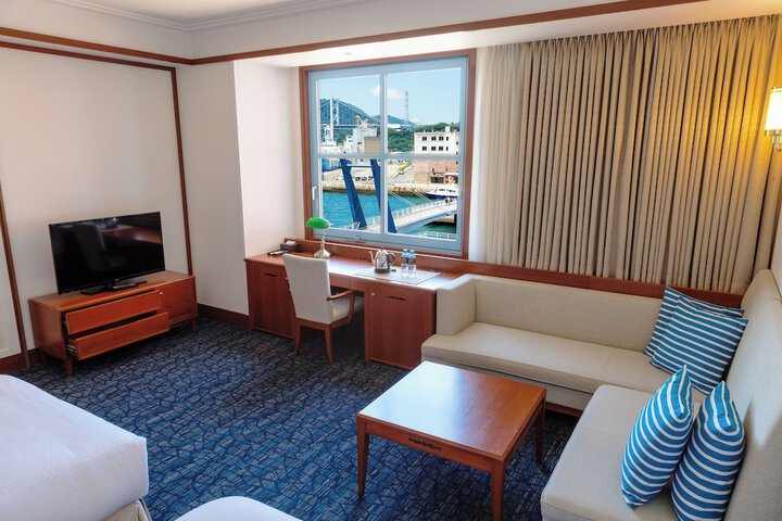 Room 46 of 175