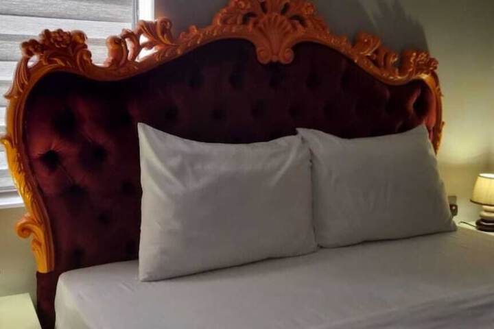 Room 21 of 41