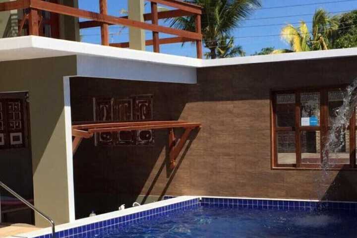 Pool 9 of 15
