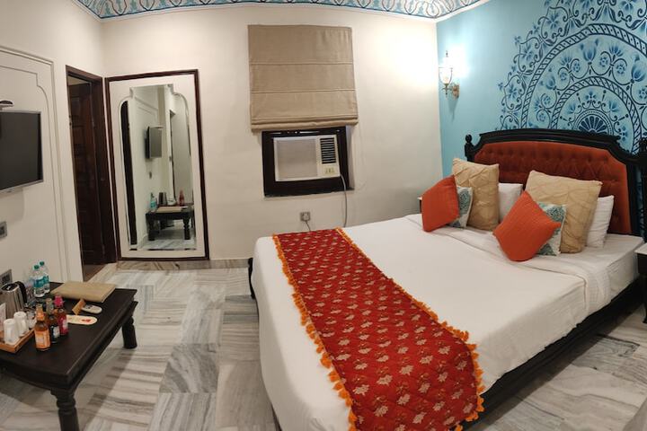 Room 6 of 59