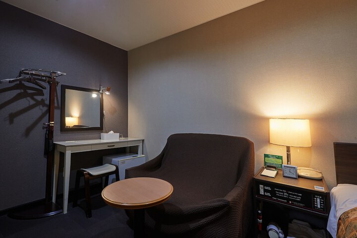 Room 34 of 81