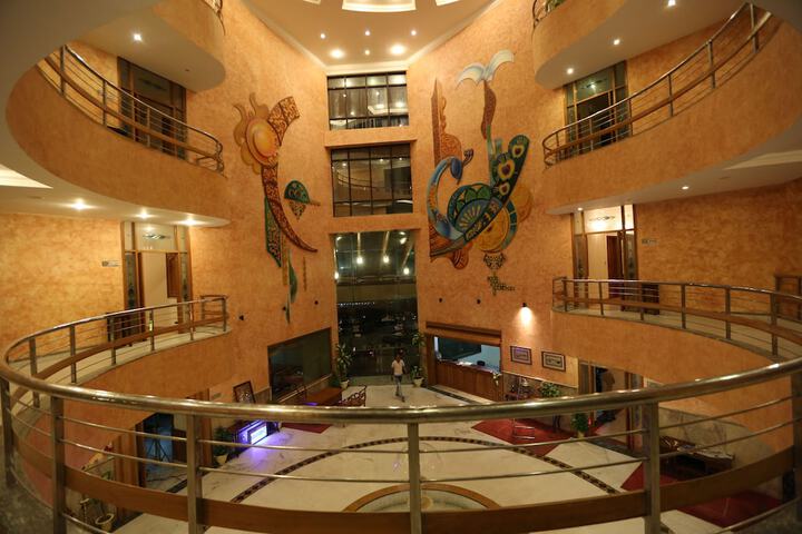 Hotel 2 of 84