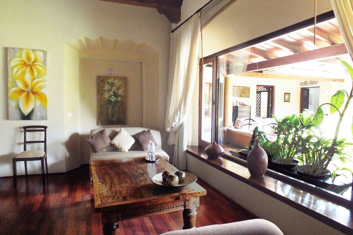 Room 16 of 34
