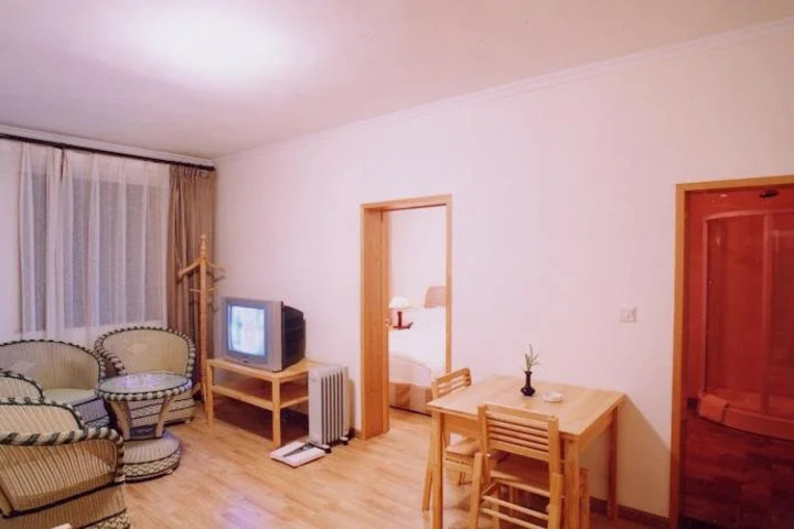 Room 2 of 26