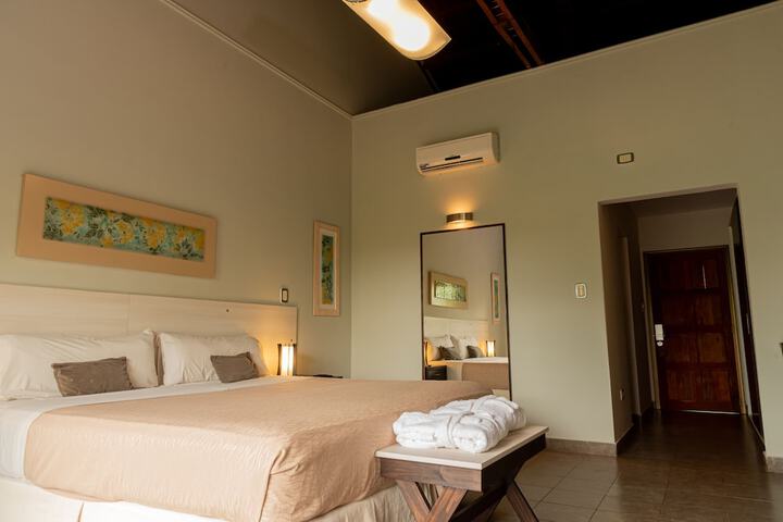 Room 7 of 75