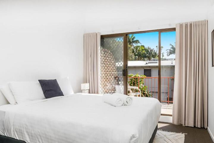 General 8 of 20