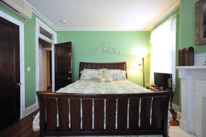 Room 25 of 67