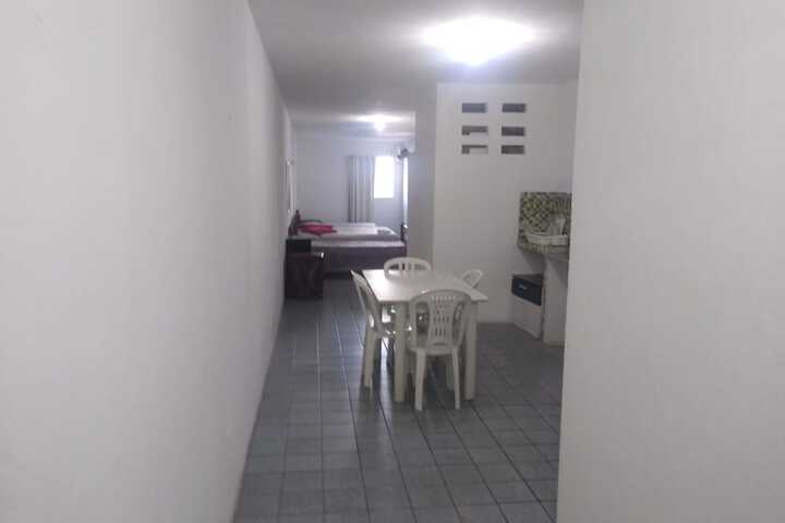 Room 10 of 27