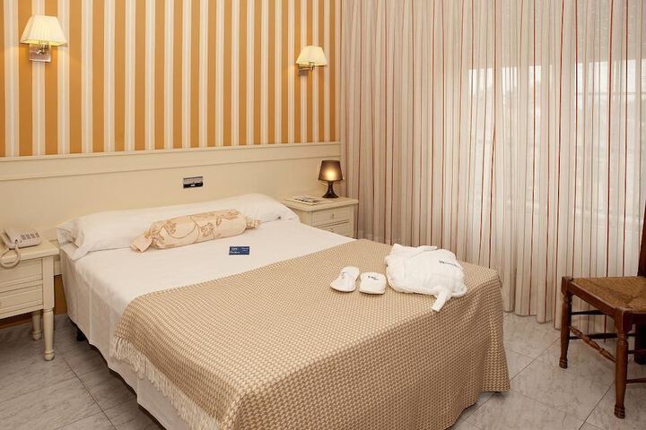 Room 5 of 26