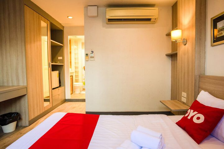 Room 6 of 35