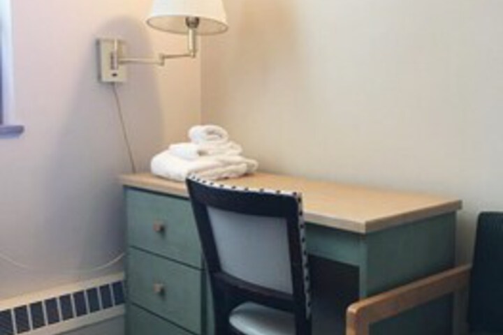 Room 80 of 108