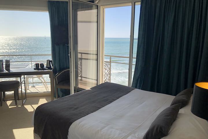 Room 5 of 51
