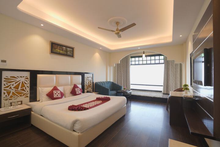 Room 32 of 79