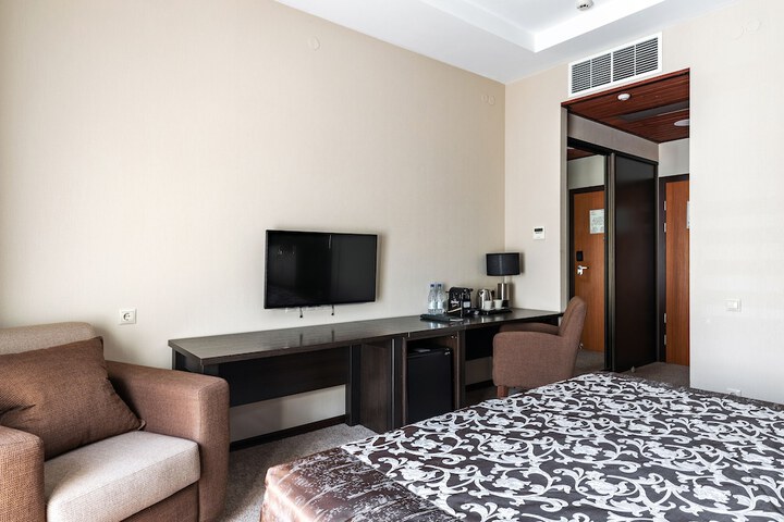 Room 11 of 109