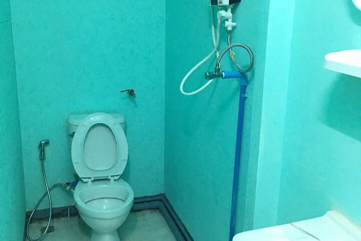 Room 34 of 53