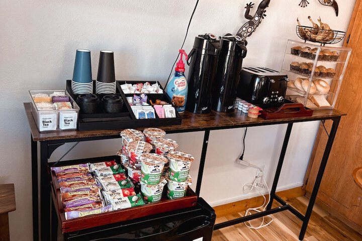 Breakfast/Coffee Service 29 of 47