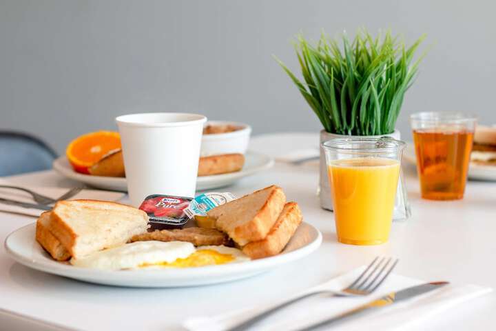 Breakfast area