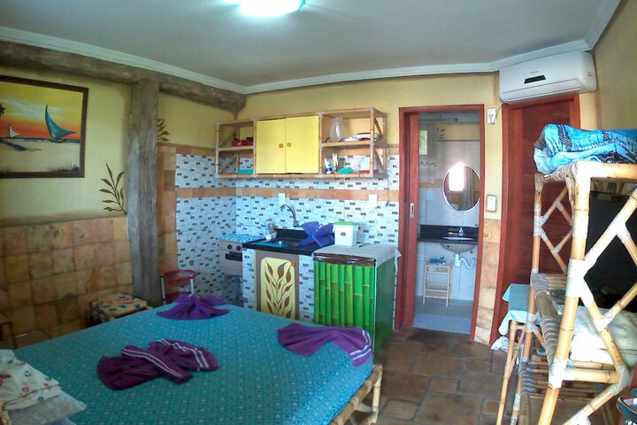 Room 27 of 122