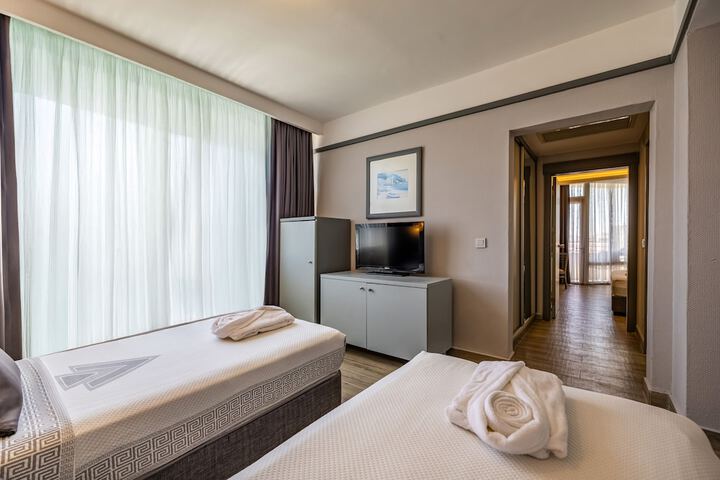 Room 21 of 259