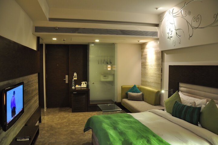 Room 8 of 51