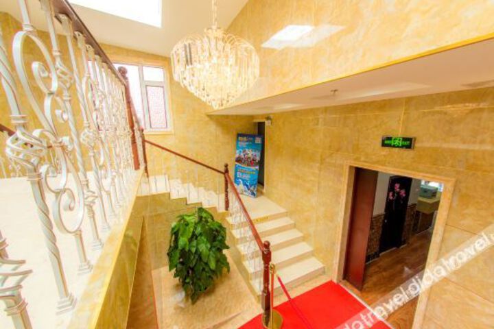Hotel Interior 10 of 29