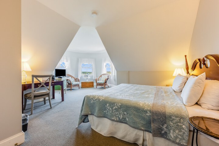 Room 20 of 34