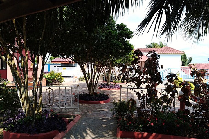 Property Grounds 26 of 37