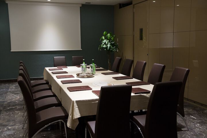 Business Center 59 of 66