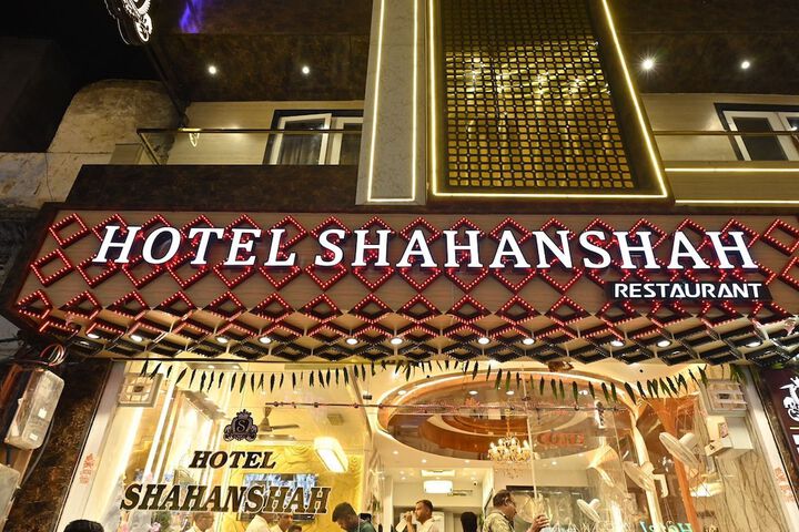 Hotel Shahanshah & Restaurant
