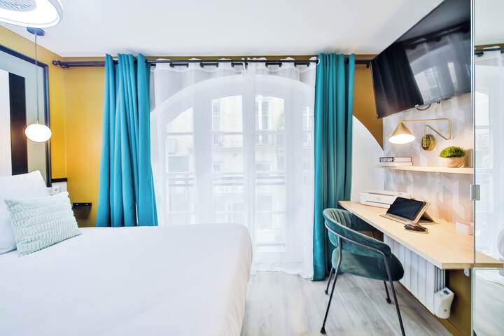 Room 56 of 270