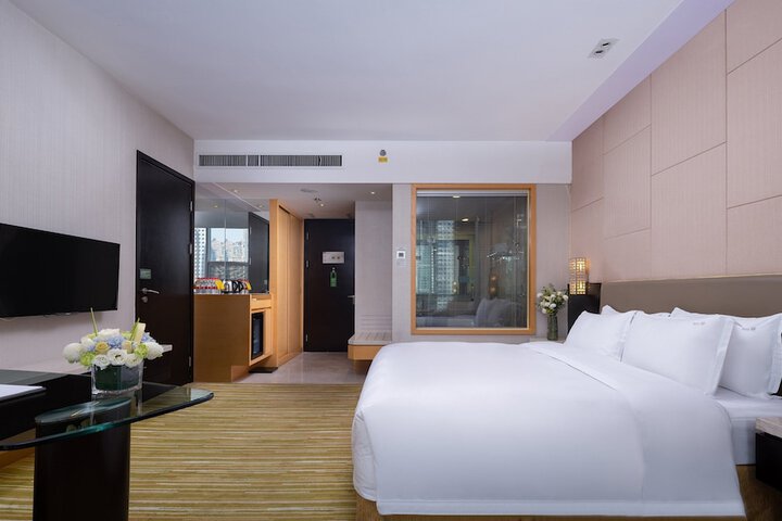 Room 17 of 117