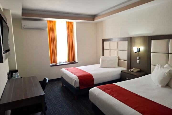 Room 13 of 25