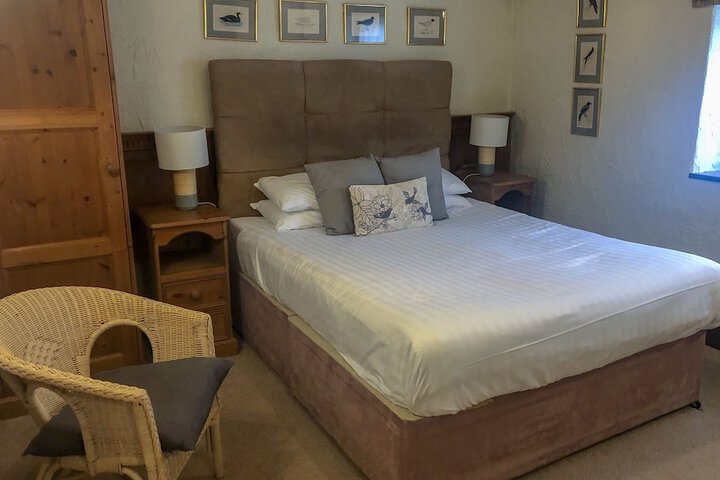 Room 10 of 46