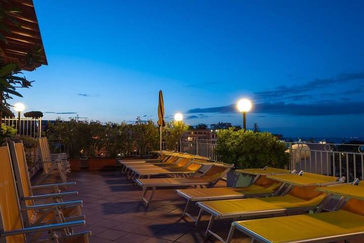 Sundeck 13 of 13