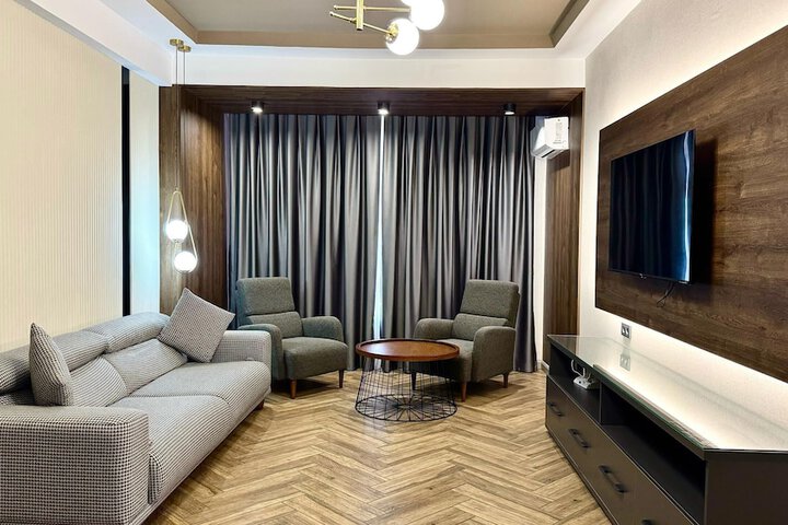 Room 51 of 66
