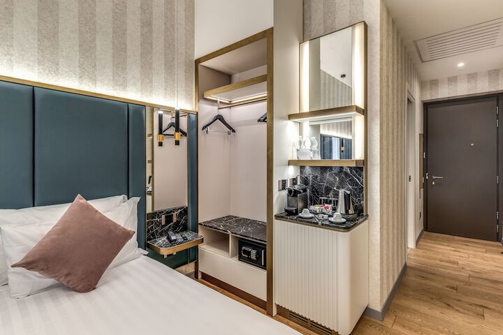 Room 55 of 114