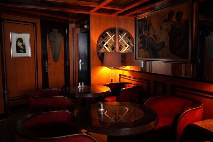 Hotel Interior 19 of 129