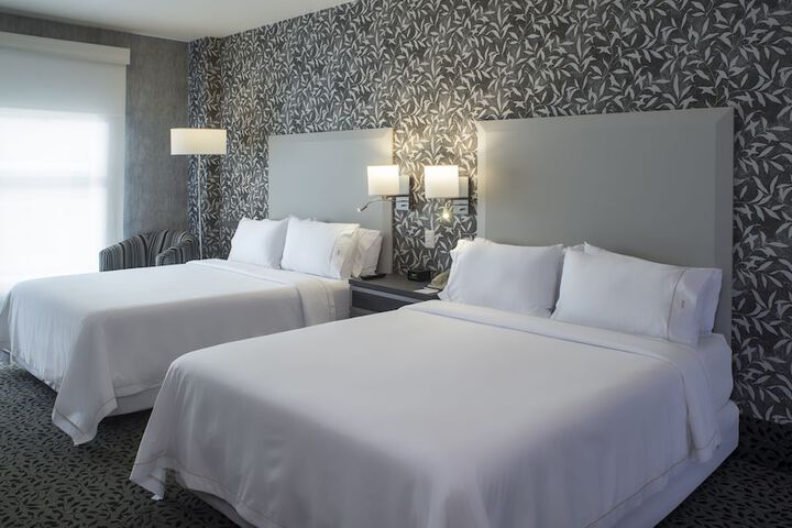 Room 3 of 67