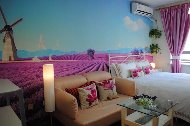 Room 17 of 172