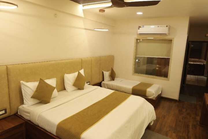 Room 16 of 29