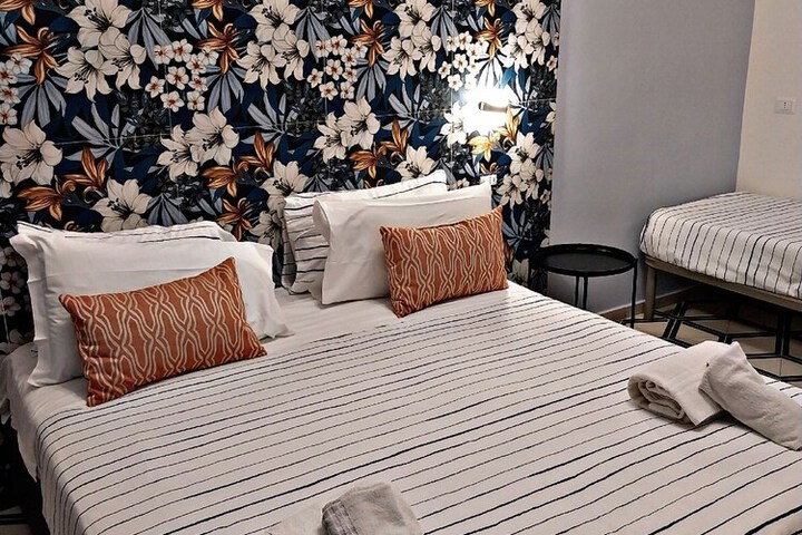 Room 15 of 37