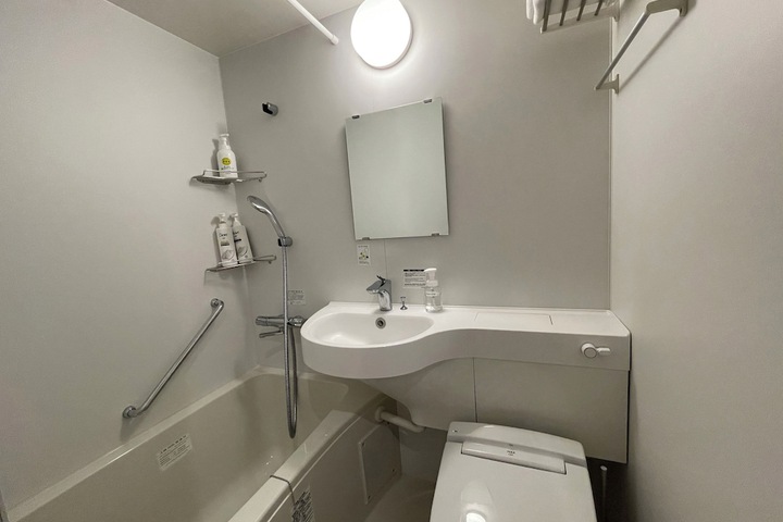 Room 14 of 18