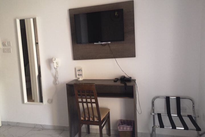 Room 25 of 110